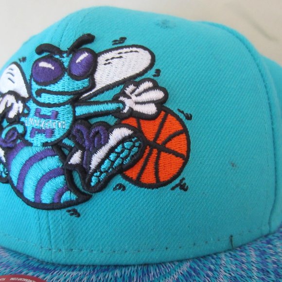 NEW - CHARLOTTE HORNETS NBA Snapback Basketball CAP 9 FIFTY - Picture 5 of 12